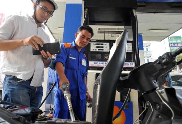 Nếu không có Quỹ bình ổn, mỗi lít xăng RON 95 đã ‘vượt’ 33.000 đồng