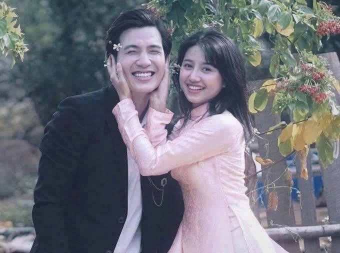 Năm tôi 18 tuổi, cả xóm ai cũng biết tôi “đã có chồng”