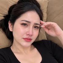 Suốt 12 năm biết chồng lénlút qua lại với người khác, nhưng chị chưa từng than vãn hay làm ầm lên