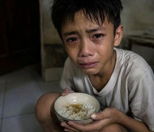 Con trai tôi ở với vợ mới của tôi mới 3 tháng mà sụt hẳn 5kg, tôi linh cảm thấy chuyện chẳng là.nh nên kiểm tra ᴄᴀᴍᴇʀᴀ……