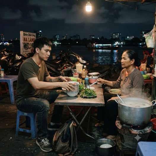 Mãn h/ạn t/ù trở về, chàng trai trẻ đi xin việc ở đâu cũng bị khước từ vì quá khứ. Chỉ có bà chủ một quán cháo nhỏ ven sông thương tình nhận anh vào làm