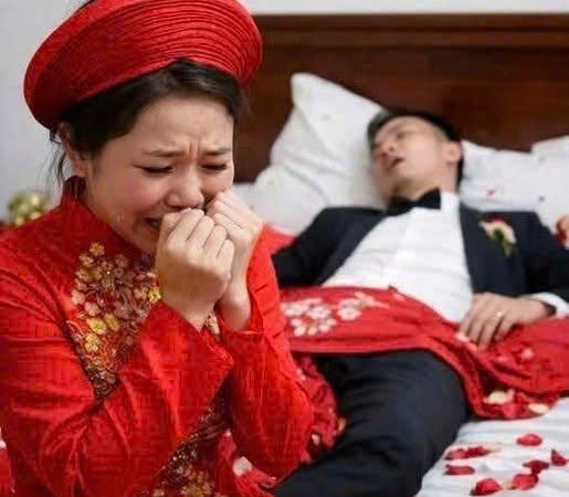 Thách cưới 500 triệu nhà trai đồng ý luôn, tân h/ôn l;;ật chăn nhìn chồng, tôi mới hiểu lý do …