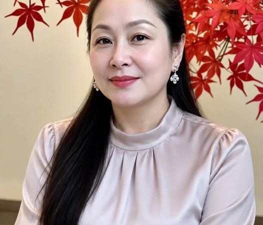 16 Năm Làm Giúp Việc Ở Hồng Kông, Ngày Về Quê Dì Mai Nhận Được Món Quà Khiến Bà Bật Khóc