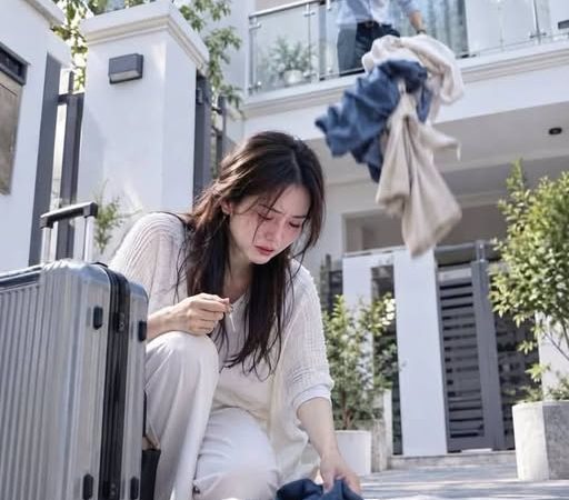 CHIẾC CHÌA KHÓA TRONG LÒNG BÀN TAY –