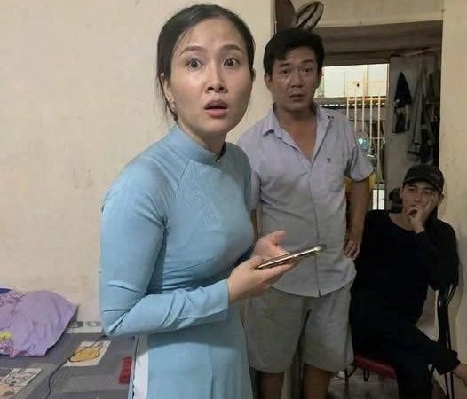 Mẹ đ;ơn th;ân bị đàn ông lạ … Cái kết khiến ai cũng r/ù/ng mình