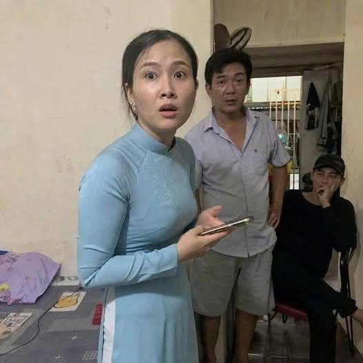 Mẹ đ;ơn th;ân bị đàn ông lạ … Cái kết khiến ai cũng r/ù/ng mình