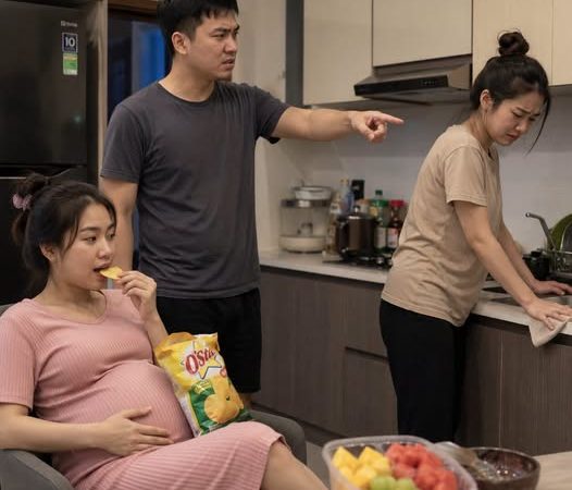 Vợ tôi có 50 triệu tiền tha:i sả:;n không dùng đến, bảo tặng em chồng đi đ;ẻ cô ấy lại ích kỷ nhất quyết không cho: Đến khi tôi mắ:;ng mỏ mãi thì mới thấy cô ấy N.ÉM ra giữa nhà 1 thứ khiến tôi đi-ếng người…